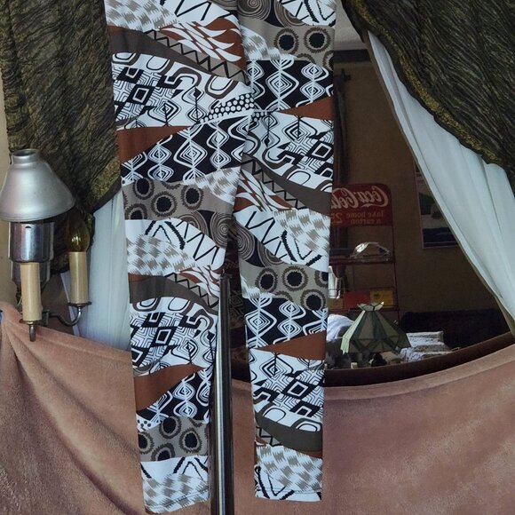 K12  Funky silky cappucino coloured leggings - 20% spandex! Missing drawstring - Picture 2 of 4